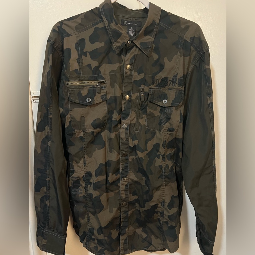 Camo Men’s shirt